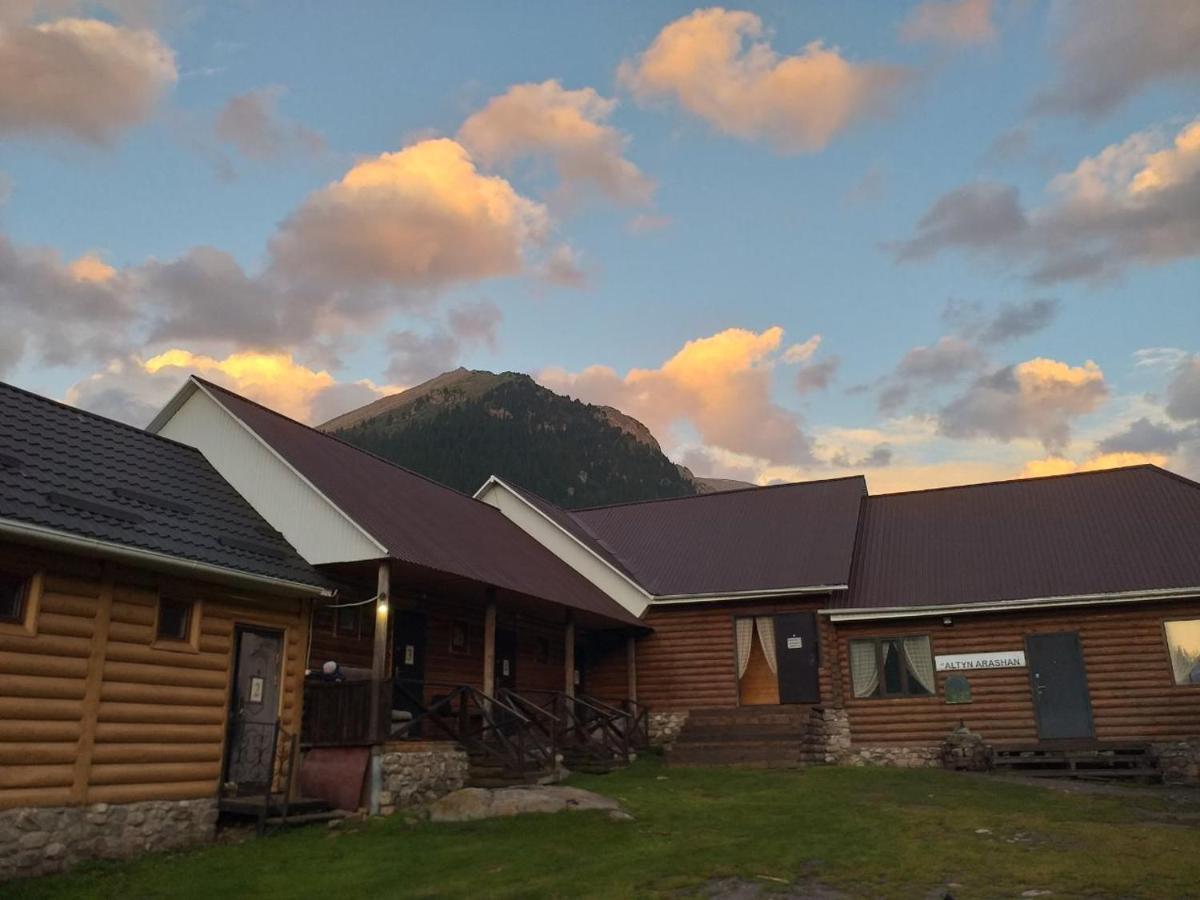 Altyn Arashan Guesthouse المظهر الخارجي الصورة